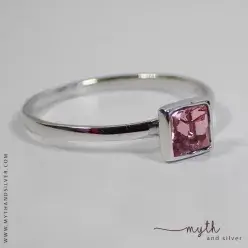 Sterling silver ring with light rose Austrian crystal