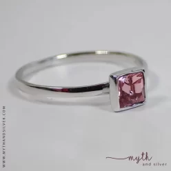 Sterling silver ring with light rose Austrian crystal